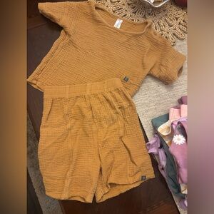 Kids Textured Mustard Shorts Set